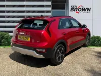 Używany Kia Niro 2023 Czerwony SUV