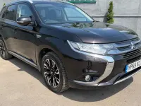 Used Mitsubishi Outlander P-HEV 203 HP (149 kW) 2015 Black SUV