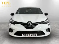 Used Renault Clio V Techno 90 HP (66 kW) 2023 White Hatchback