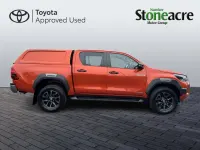 Usado Toyota HiLux 201 CV (147 kW) 2023 Naranja Pickup/Camioneta