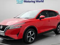 Used Nissan Qashqai N-Connecta 140 HP (102 kW) 2022 Red SUV