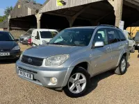 Used Toyota RAV4 147 HP (108 kW) 2005 Silver SUV