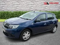 Używany Dacia Sandero Ambiance 90 KM (66 kW) 2017 Niebieski Hatchback