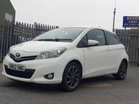 Used Toyota Yaris Trend 101 HP (74 kW) 2013 White Hatchback