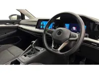 Usado VW Golf VIII Life 130 CV (95 kW) 2022 Gris Utilitario