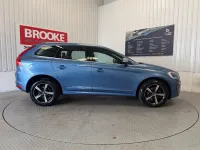 Used Volvo XC60 R-Design 245 HP (180 kW) 2017 Blue SUV