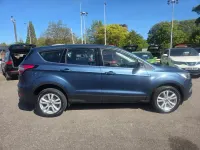 Second-hand Ford Kuga Zetec 120 CP (88 kW) 2018 Albastru SUV