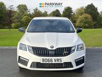 Begagnad Skoda Octavia vRS 184 HK (135 kW) 2017 Vit Halvkombi