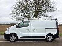 Begagnad Renault Trafic Business 2018 Vit Minibuss