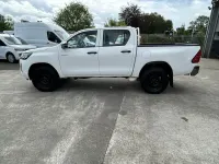 Used Toyota HiLux Active 150 HP (110 kW) 2022 White Pickup