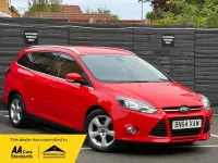 Used Ford Focus Zetec 125 HP (91 kW) 2014 Red Estate