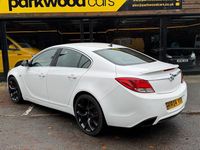 Used Vauxhall Insignia 321 HP (236 kW) 2010 White Sedan
