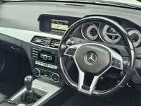 Begagnad Mercedes C180 AMG 2012 Vit Sportkupé