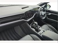 New VW Touareg R 462 HP (339 kW) 2025 Black SUV