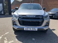 Used Isuzu D-Max 163 HP (119 kW) 2024 568 mercury silver Pickup