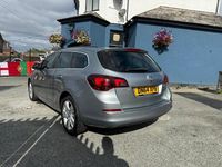 Used Vauxhall Astra SRi 2014 Silver Estate