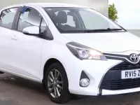 Used Toyota Yaris 99 HP (72 kW) 2015 White Hatchback