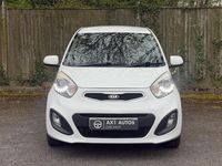 Used Kia Picanto 84 HP (61 kW) 2014 White Hatchback