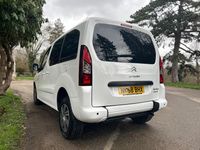 Begagnad Citroën Berlingo Feel 2018 Vit Minibuss