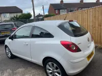 Used Vauxhall Corsa Excite 65 HP (47 kW) 2014 White Hatchback