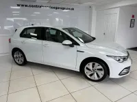 Używany VW Golf VII Style 150 KM (110 kW) 2021 Biały Hatchback