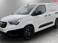 Used Vauxhall Combo 101 HP (74 kW) 2022 White MPV