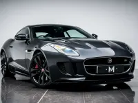 Usado Jaguar F-Type R 550 HP (404 kW) 2016 Cinzento Coupé