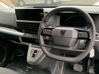 Used Peugeot e-Expert 98 kW (134 HP) 2025 White Van