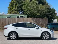 Used Tesla Model Y Long Range AWD 378 kW (514 HP) 2022 White SUV
