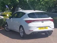 Used Seat Leon FR 130 HP (95 kW) 2021 White Hatchback