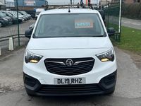Used Vauxhall Combo Edition 100 HP (73 kW) 2019 White MPV