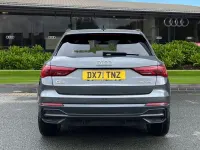 Begagnad Audi Q3 Black Edition 150 HK (110 kW) 2021 Grå SUV