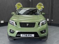 Used Nissan Navara Tekna 190 HP (139 kW) 2018 Green Pickup