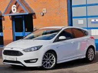 Used Ford Focus ST-Line 2018 White Hatchback