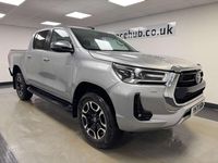 Used Toyota HiLux Luxury 204 HP (150 kW) 2021 Silver Pickup