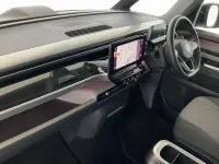 Usado VW ID. Buzz Pro 150 kW (204 CV) 2023 Blanco Monovolumen
