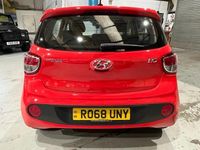 Used Hyundai i10 SE 67 HP (49 kW) 2018 Red Hatchback