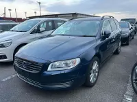 Used Volvo V70 SE 2015 Blue Estate