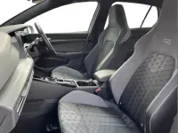 Used VW Golf VIII R-line 147 HP (108 kW) 2024 White Hatchback