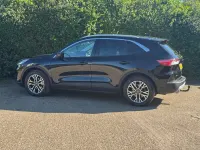 Usado Ford Kuga Titanium 190 HP (139 kW) 2022 Preto SUV
