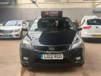 Używany Kia Ceed 2012 Czarny Hatchback