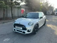 Usado Mini Cooper Hatch 2018 Prateado Citadino