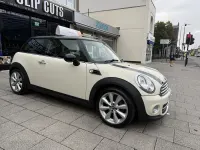 Used Mini Cooper Hatch 120 HP (88 kW) 2011 White Hatchback