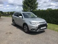 Używany Mitsubishi Outlander 150 KM (110 kW) 2019 Srebrny SUV