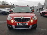 Używany Skoda Yeti SE 105 KM (77 kW) 2011 Czerwony SUV