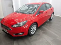 Used Ford Focus Titanium 120 HP (88 kW) 2015 Red Hatchback