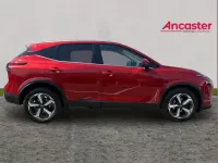 Used Nissan Qashqai N-Connecta 138 HP (101 kW) 2022 Red SUV