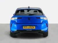 Second-hand Vauxhall Astra 130 CP (95 kW) 2023 Albastru Hatchback