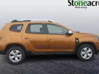 Used Dacia Duster Comfort 116 HP (85 kW) 2021 Orange SUV