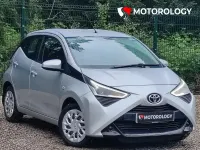 Used Toyota Aygo X-play 71 HP (52 kW) 2018 Silver Hatchback
